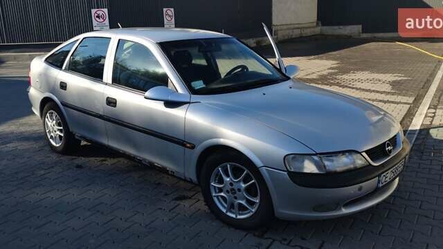 Сірий Опель Вектра, об'ємом двигуна 1.6 л та пробігом 257 тис. км за 2100 $, фото 1 на Automoto.ua