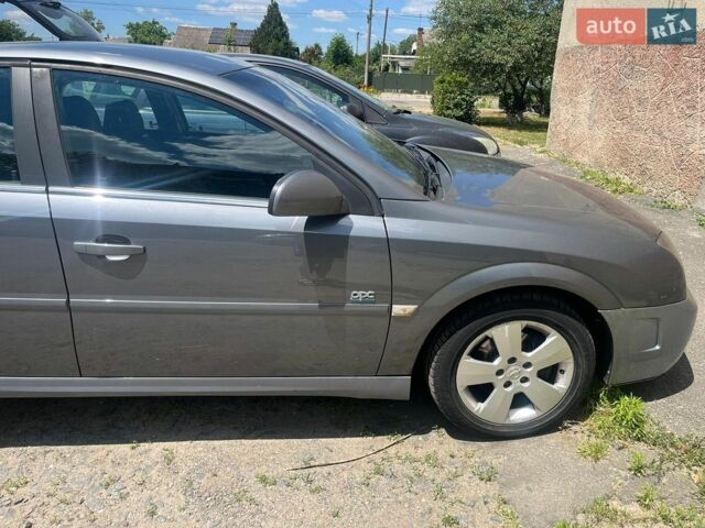 Серый Опель Вектра, объемом двигателя 2.17 л и пробегом 324 тыс. км за 3700 $, фото 1 на Automoto.ua