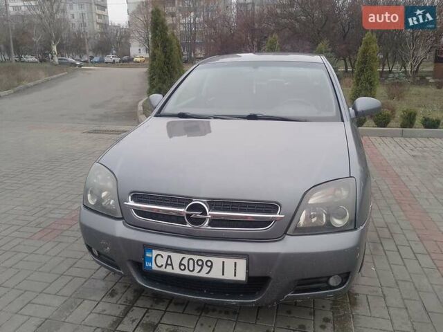 Серый Опель Вектра, объемом двигателя 2.17 л и пробегом 320 тыс. км за 4250 $, фото 1 на Automoto.ua