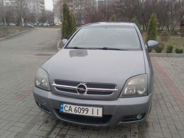 Серый Опель Вектра, объемом двигателя 2.2 л и пробегом 320 тыс. км за 4250 $, фото 1 на Automoto.ua