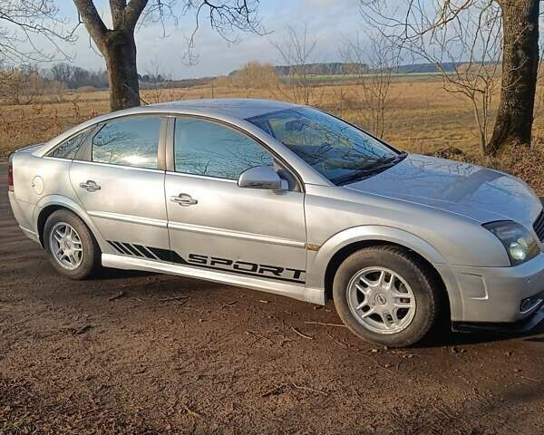 Серый Опель Вектра, объемом двигателя 2.17 л и пробегом 300 тыс. км за 2999 $, фото 1 на Automoto.ua