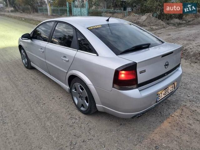 Опель Вектра 2003 в Николаеве на Automoto.ua Серый Опель Вектра, объемом двигателя 2.17 л и пробегом 344 тыс. км за 4200 $, фото 1 на Automoto.ua