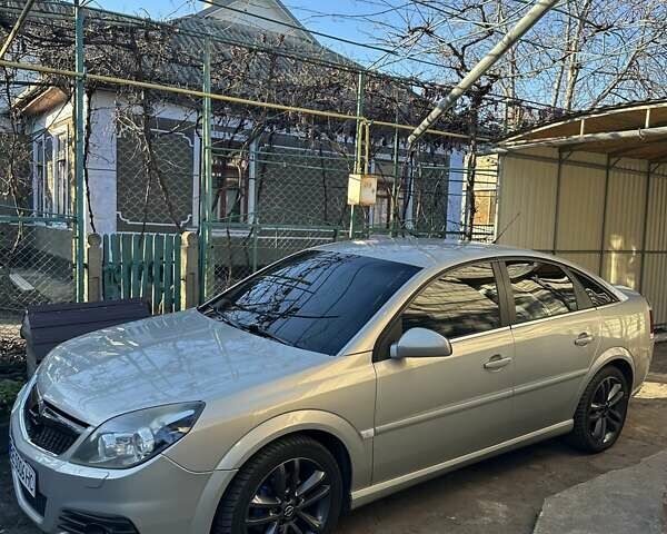 Серый Опель Вектра, объемом двигателя 2.2 л и пробегом 250 тыс. км за 6300 $, фото 1 на Automoto.ua