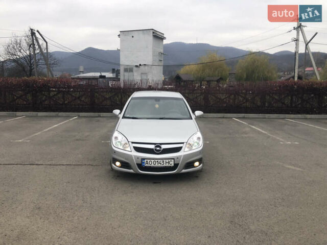 Серый Опель Вектра, объемом двигателя 1.9 л и пробегом 250 тыс. км за 4800 $, фото 1 на Automoto.ua