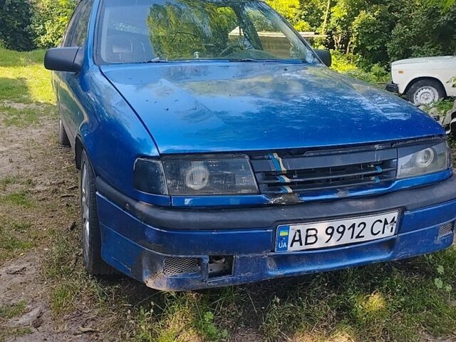 Синій Опель Вектра, об'ємом двигуна 2 л та пробігом 1 тис. км за 700 $, фото 1 на Automoto.ua