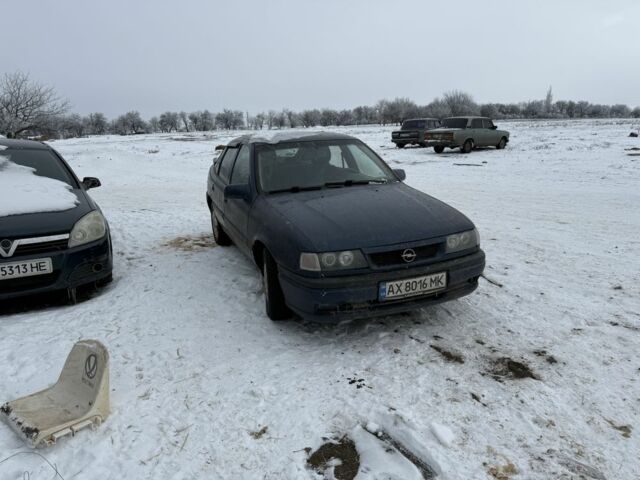 Синий Опель Вектра, объемом двигателя 2 л и пробегом 180 тыс. км за 2100 $, фото 1 на Automoto.ua