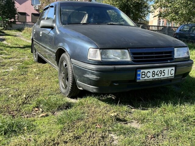 Синий Опель Вектра, объемом двигателя 2 л и пробегом 300 тыс. км за 953 $, фото 1 на Automoto.ua