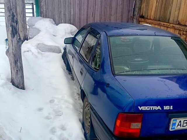 Синий Опель Вектра, объемом двигателя 1.6 л и пробегом 0 тыс. км за 1000 $, фото 1 на Automoto.ua