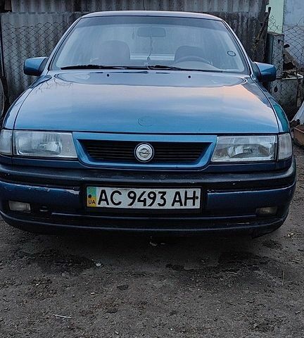 Синий Опель Вектра, объемом двигателя 2 л и пробегом 430 тыс. км за 950 $, фото 1 на Automoto.ua