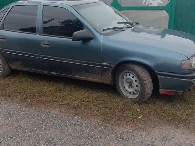 Синий Опель Вектра, объемом двигателя 1.6 л и пробегом 2 тыс. км за 703 $, фото 1 на Automoto.ua