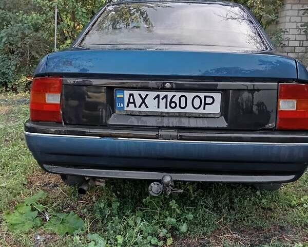 Синій Опель Вектра, об'ємом двигуна 1.6 л та пробігом 350 тис. км за 1673 $, фото 1 на Automoto.ua