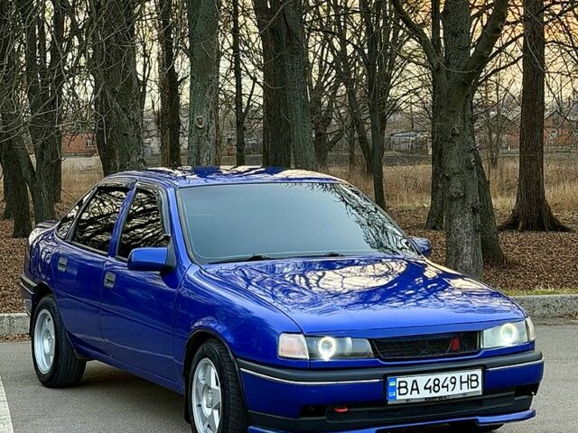 Синій Опель Вектра, об'ємом двигуна 2 л та пробігом 265 тис. км за 2650 $, фото 1 на Automoto.ua