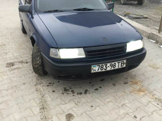 Опель Вектра 1989 в Самборе на Automoto.ua Синий Опель Вектра, объемом двигателя 1.6 л и пробегом 300 тыс. км за 500 $, фото 1 на Automoto.ua