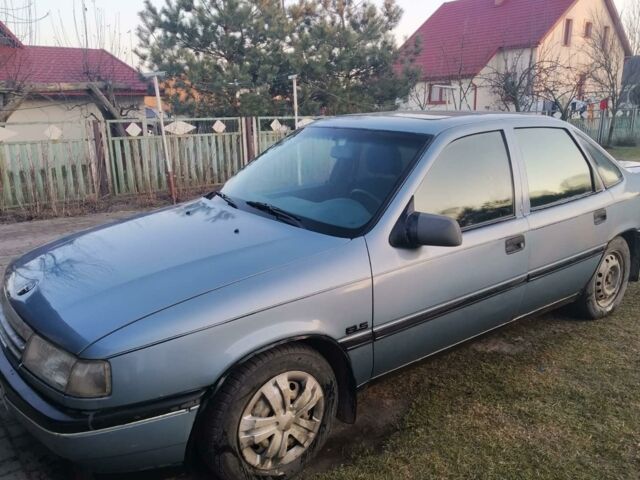 Синій Опель Вектра, об'ємом двигуна 1.8 л та пробігом 240 тис. км за 1650 $, фото 1 на Automoto.ua