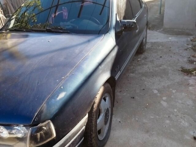 Синий Опель Вектра, объемом двигателя 2 л и пробегом 180 тыс. км за 1200 $, фото 1 на Automoto.ua