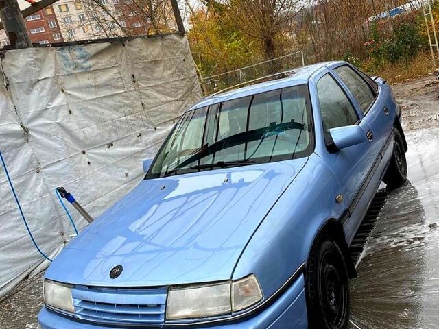 Синий Опель Вектра, объемом двигателя 2 л и пробегом 405 тыс. км за 1050 $, фото 1 на Automoto.ua