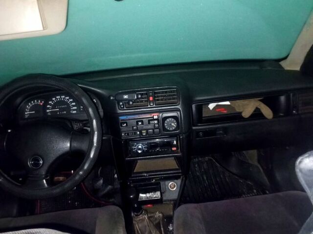 Синий Опель Вектра, объемом двигателя 2 л и пробегом 0 тыс. км за 800 $, фото 1 на Automoto.ua