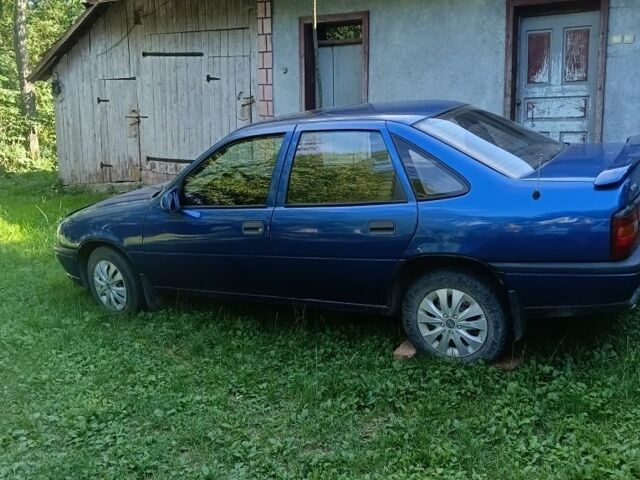 Синий Опель Вектра, объемом двигателя 0 л и пробегом 227 тыс. км за 1449 $, фото 1 на Automoto.ua