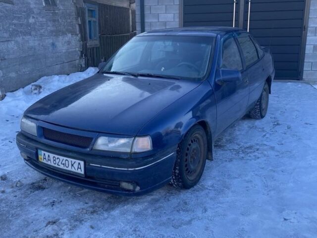 Синій Опель Вектра, об'ємом двигуна 1.8 л та пробігом 250 тис. км за 1170 $, фото 1 на Automoto.ua