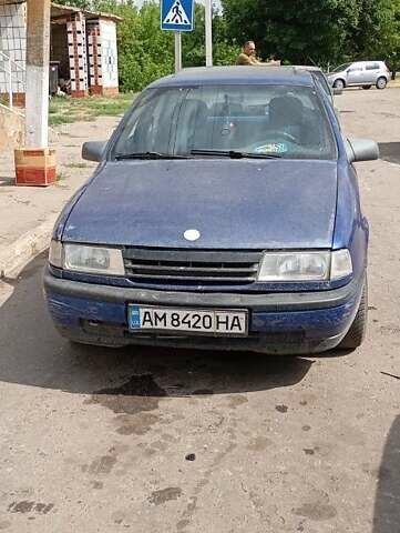 Синій Опель Вектра, об'ємом двигуна 2 л та пробігом 43 тис. км за 1400 $, фото 1 на Automoto.ua