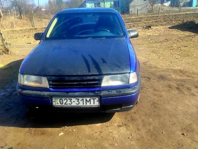 Синий Опель Вектра, объемом двигателя 18 л и пробегом 0 тыс. км за 1000 $, фото 1 на Automoto.ua