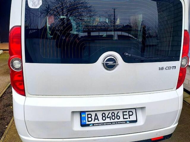 Синій Опель Вектра, об'ємом двигуна 1.6 л та пробігом 0 тис. км за 1950 $, фото 1 на Automoto.ua