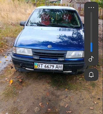Синий Опель Вектра, объемом двигателя 1.8 л и пробегом 0 тыс. км за 1000 $, фото 1 на Automoto.ua