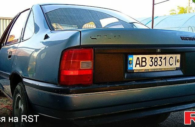 Синий Опель Вектра, объемом двигателя 2 л и пробегом 377 тыс. км за 1300 $, фото 1 на Automoto.ua