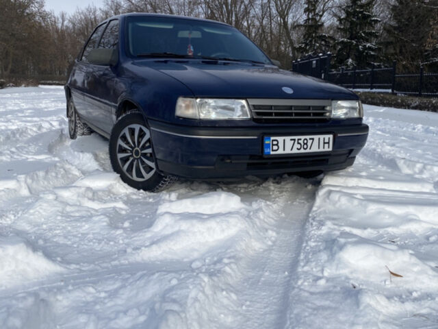 Синій Опель Вектра, об'ємом двигуна 1.7 л та пробігом 212 тис. км за 2500 $, фото 1 на Automoto.ua
