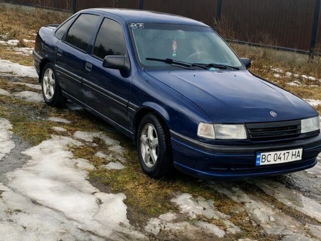 Синий Опель Вектра, объемом двигателя 1.8 л и пробегом 350 тыс. км за 1300 $, фото 1 на Automoto.ua