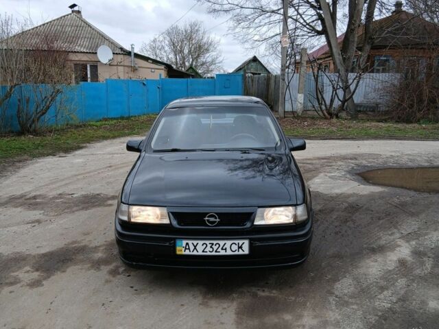 Синий Опель Вектра, объемом двигателя 1.6 л и пробегом 277 тыс. км за 1350 $, фото 1 на Automoto.ua
