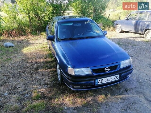 Синий Опель Вектра, объемом двигателя 2 л и пробегом 461 тыс. км за 1600 $, фото 1 на Automoto.ua