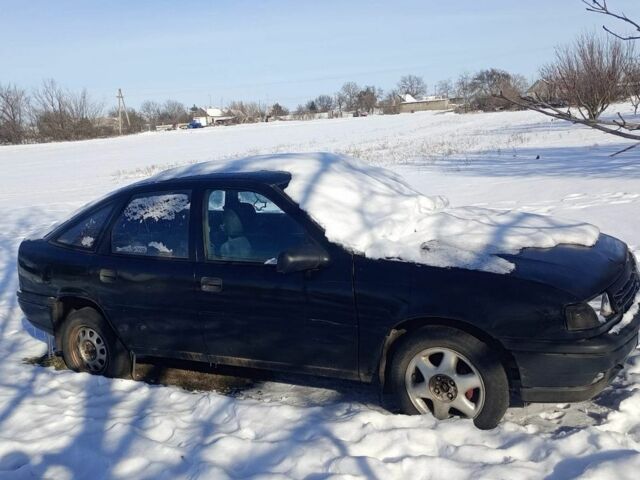 Синий Опель Вектра, объемом двигателя 1.6 л и пробегом 200 тыс. км за 812 $, фото 1 на Automoto.ua