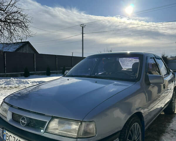 Синий Опель Вектра, объемом двигателя 1.8 л и пробегом 330 тыс. км за 1250 $, фото 1 на Automoto.ua