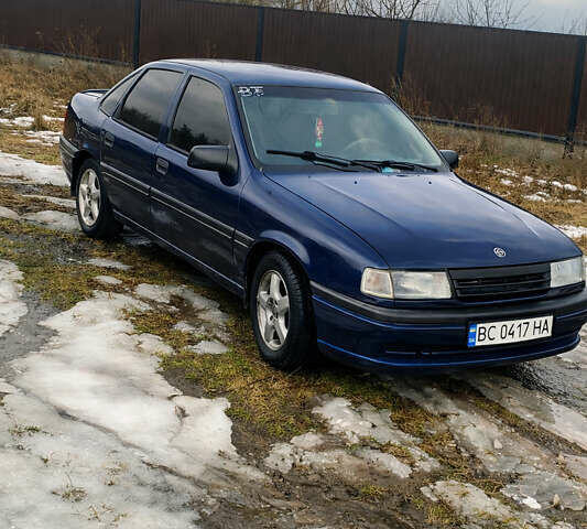 Синій Опель Вектра, об'ємом двигуна 1.8 л та пробігом 400 тис. км за 1300 $, фото 1 на Automoto.ua