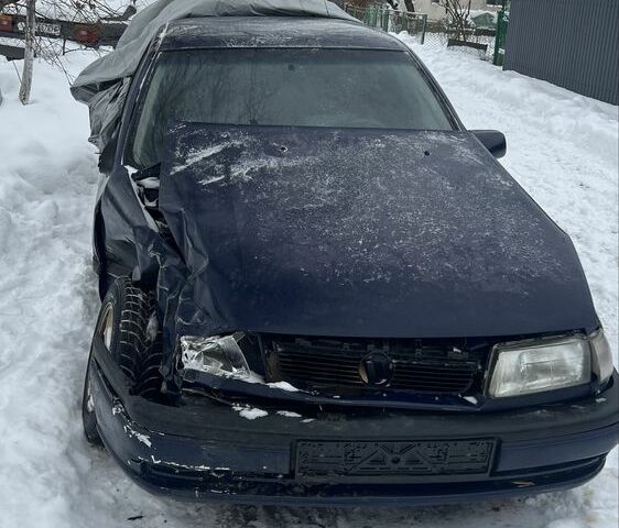 Синій Опель Вектра, об'ємом двигуна 1.7 л та пробігом 500 тис. км за 700 $, фото 1 на Automoto.ua