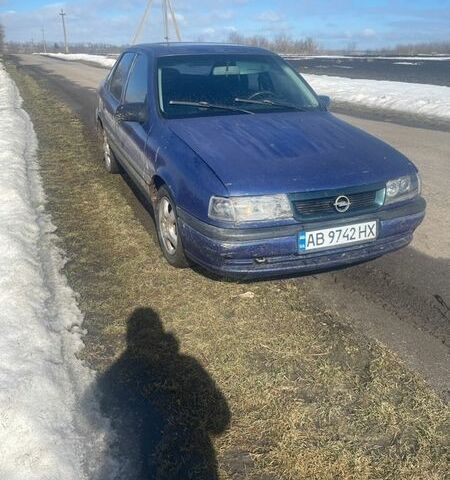 Синий Опель Вектра, объемом двигателя 1.79 л и пробегом 500 тыс. км за 1500 $, фото 1 на Automoto.ua