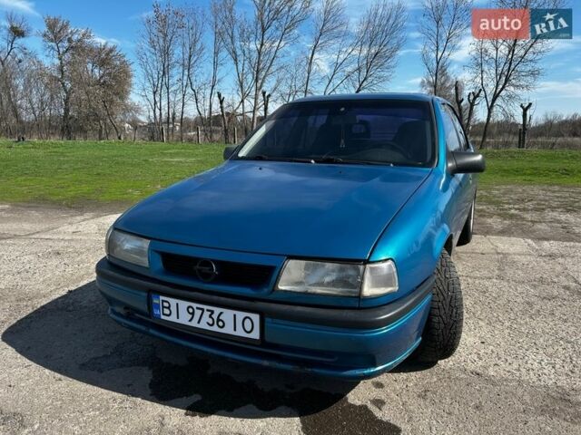Синій Опель Вектра, об'ємом двигуна 1.8 л та пробігом 230 тис. км за 2300 $, фото 1 на Automoto.ua