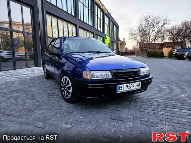 Синій Опель Вектра, об'ємом двигуна 1.6 л та пробігом 350 тис. км за 1600 $, фото 1 на Automoto.ua