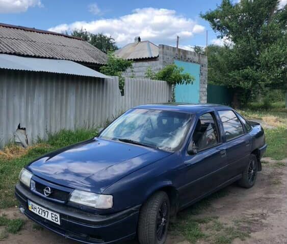 Синій Опель Вектра, об'ємом двигуна 1.8 л та пробігом 400 тис. км за 840 $, фото 1 на Automoto.ua