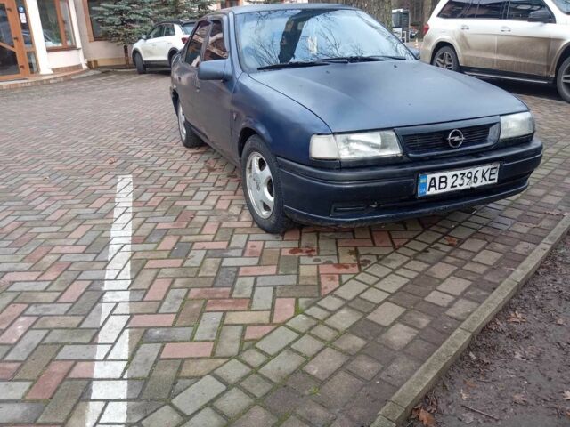 Синий Опель Вектра, объемом двигателя 1.8 л и пробегом 205 тыс. км за 900 $, фото 1 на Automoto.ua