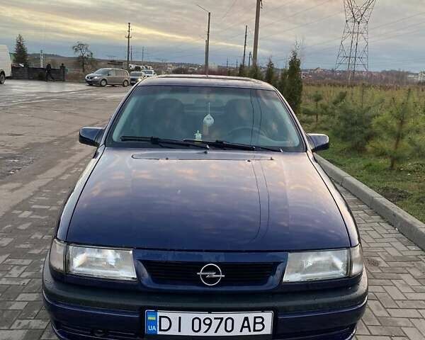 Синій Опель Вектра, об'ємом двигуна 1.6 л та пробігом 328 тис. км за 1600 $, фото 1 на Automoto.ua