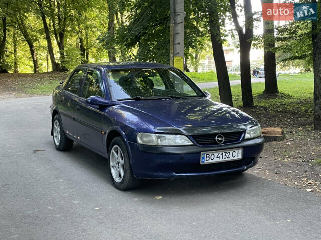 Синій Опель Вектра, об'ємом двигуна 1.6 л та пробігом 313 тис. км за 2400 $, фото 1 на Automoto.ua