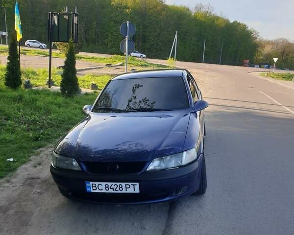 Синий Опель Вектра, объемом двигателя 1.8 л и пробегом 350 тыс. км за 2250 $, фото 1 на Automoto.ua