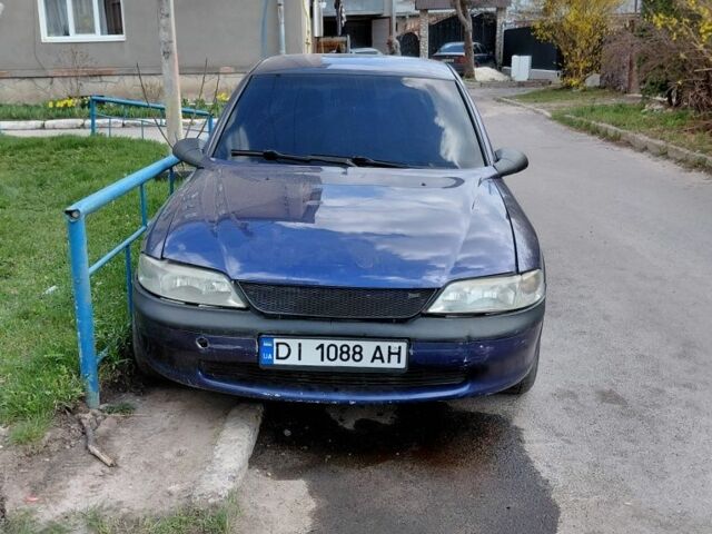 Синий Опель Вектра, объемом двигателя 1.6 л и пробегом 325 тыс. км за 1500 $, фото 1 на Automoto.ua