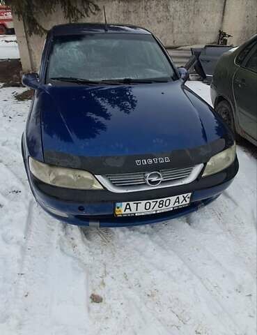 Синий Опель Вектра, объемом двигателя 1.6 л и пробегом 270 тыс. км за 800 $, фото 1 на Automoto.ua
