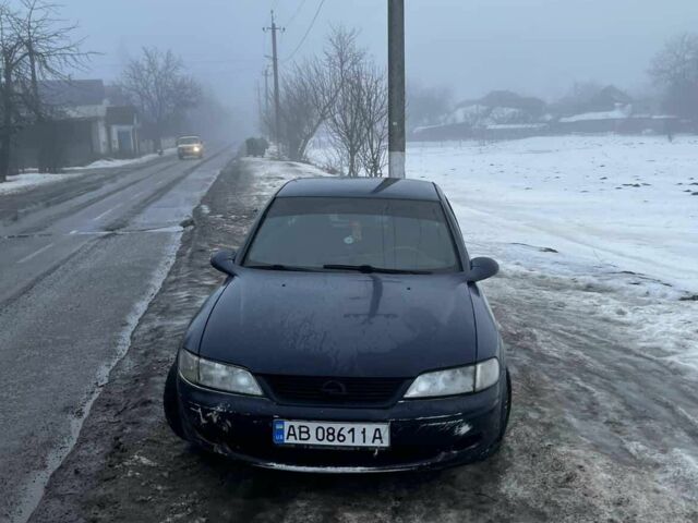 Синий Опель Вектра, объемом двигателя 1.6 л и пробегом 318 тыс. км за 1750 $, фото 1 на Automoto.ua