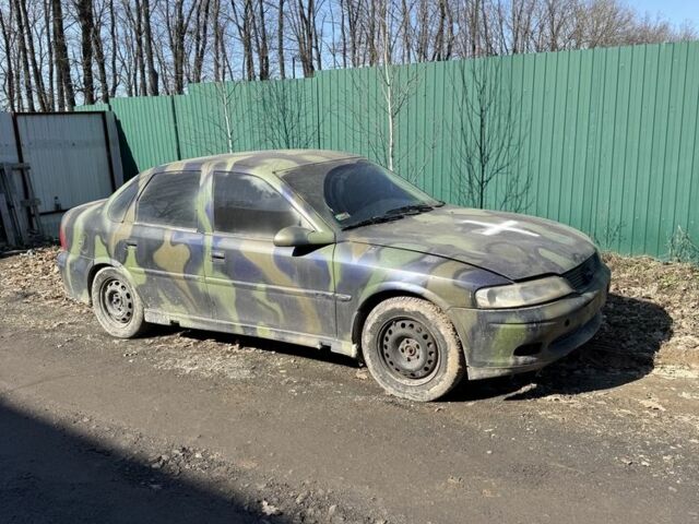 Синий Опель Вектра, объемом двигателя 2 л и пробегом 250 тыс. км за 750 $, фото 1 на Automoto.ua