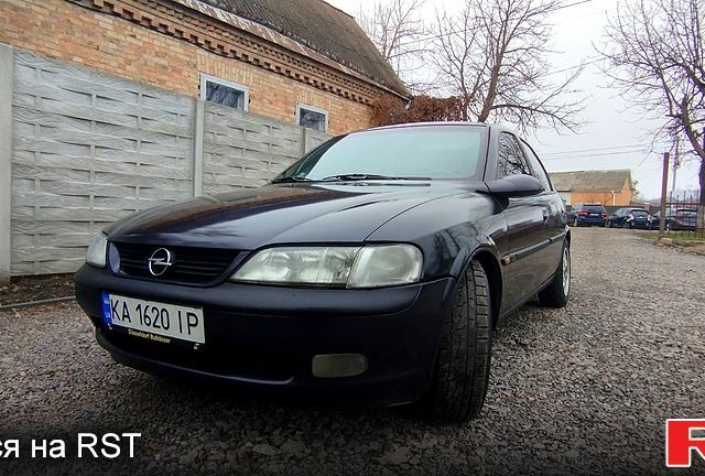 Синій Опель Вектра, об'ємом двигуна 2 л та пробігом 360 тис. км за 3000 $, фото 1 на Automoto.ua