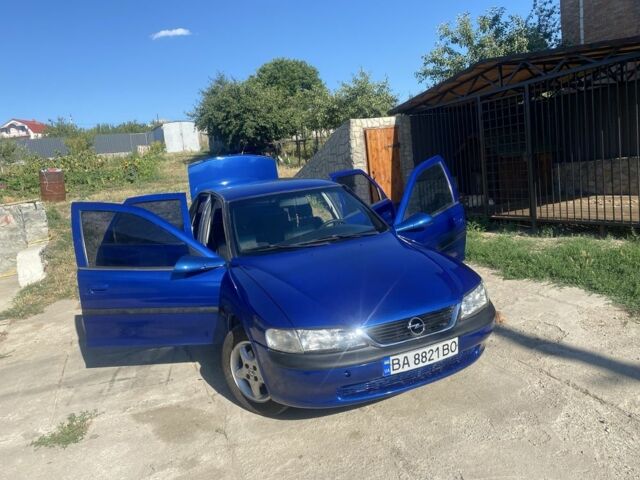 Опель Вектра 1997 у Кропивницькому (Кіровограді) на Automoto.ua Синій Опель Вектра, об'ємом двигуна 1.6 л та пробігом 220 тис. км за 2450 $, фото 1 на Automoto.ua